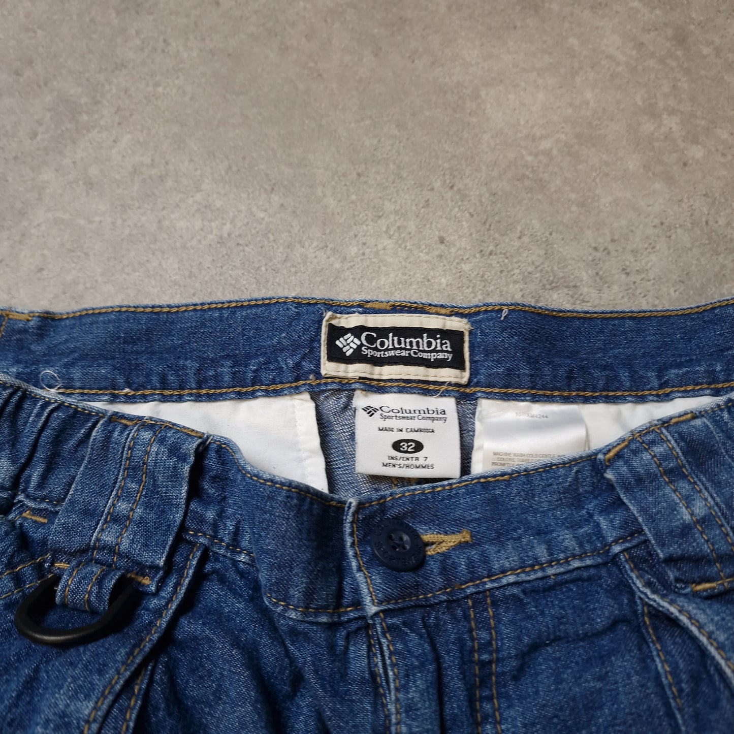 Vintage Columbia denim shorts - 32"