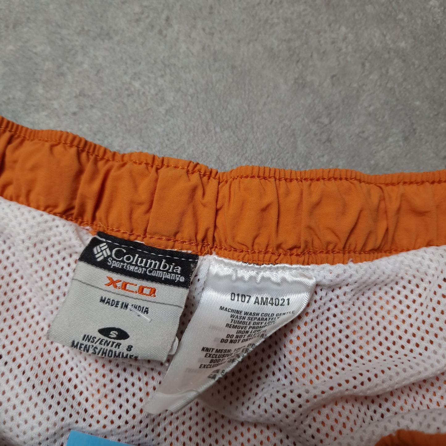 Columbia shorts in orange - small