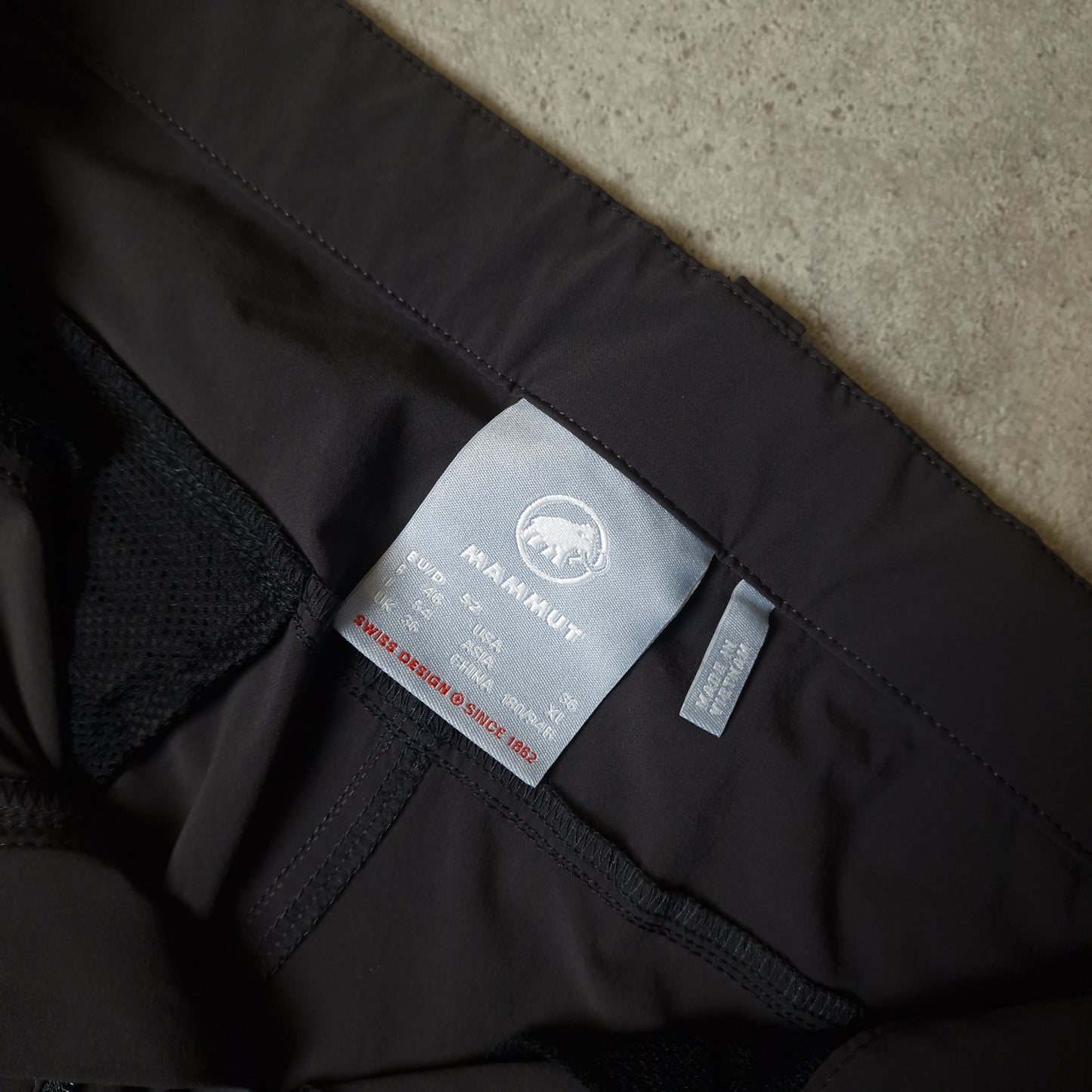 Mammut trousers in grey - 36x33