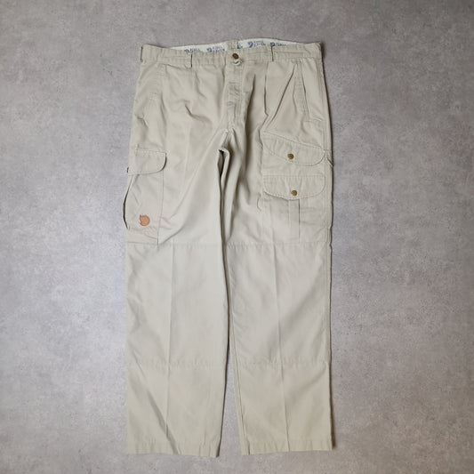 Vintage Fjallraven trousers in cream - 36x33