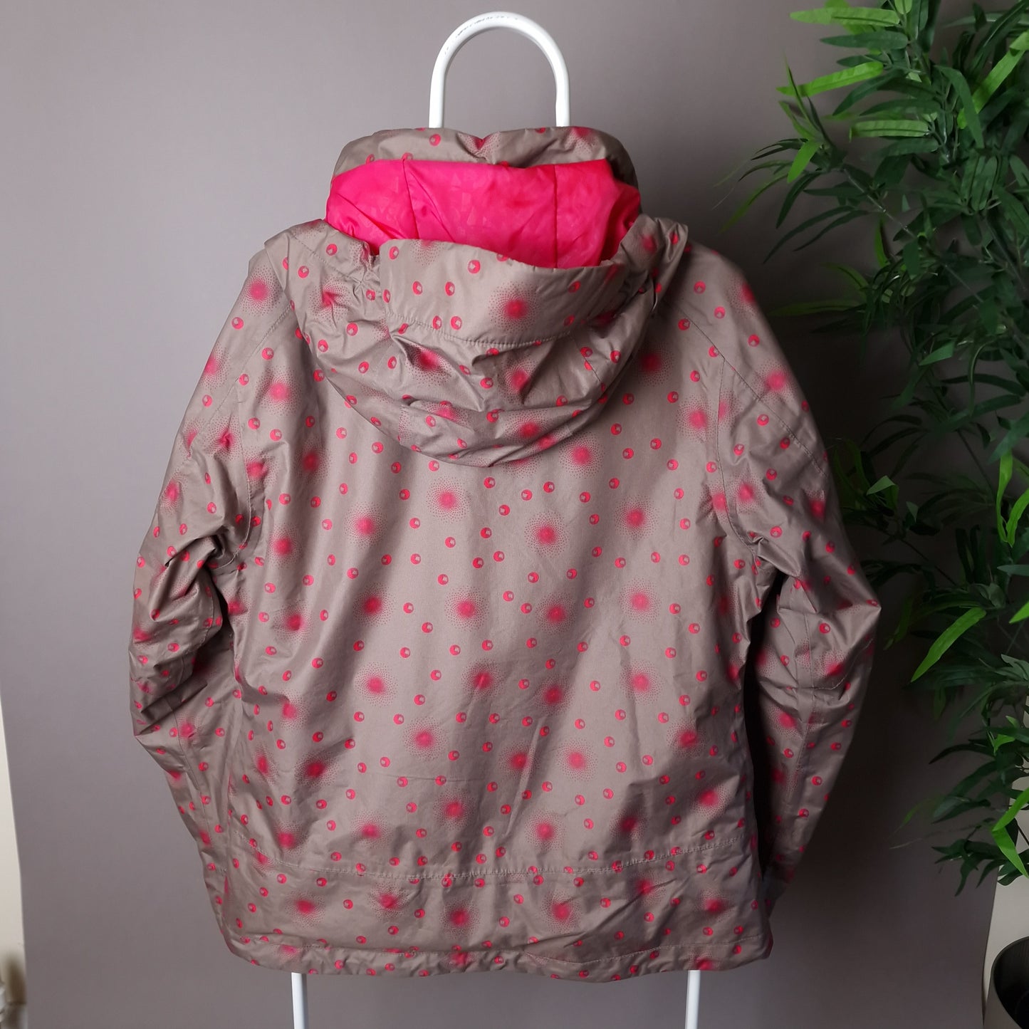 Nike ACG ski jacket in brown and pink - Women's XL