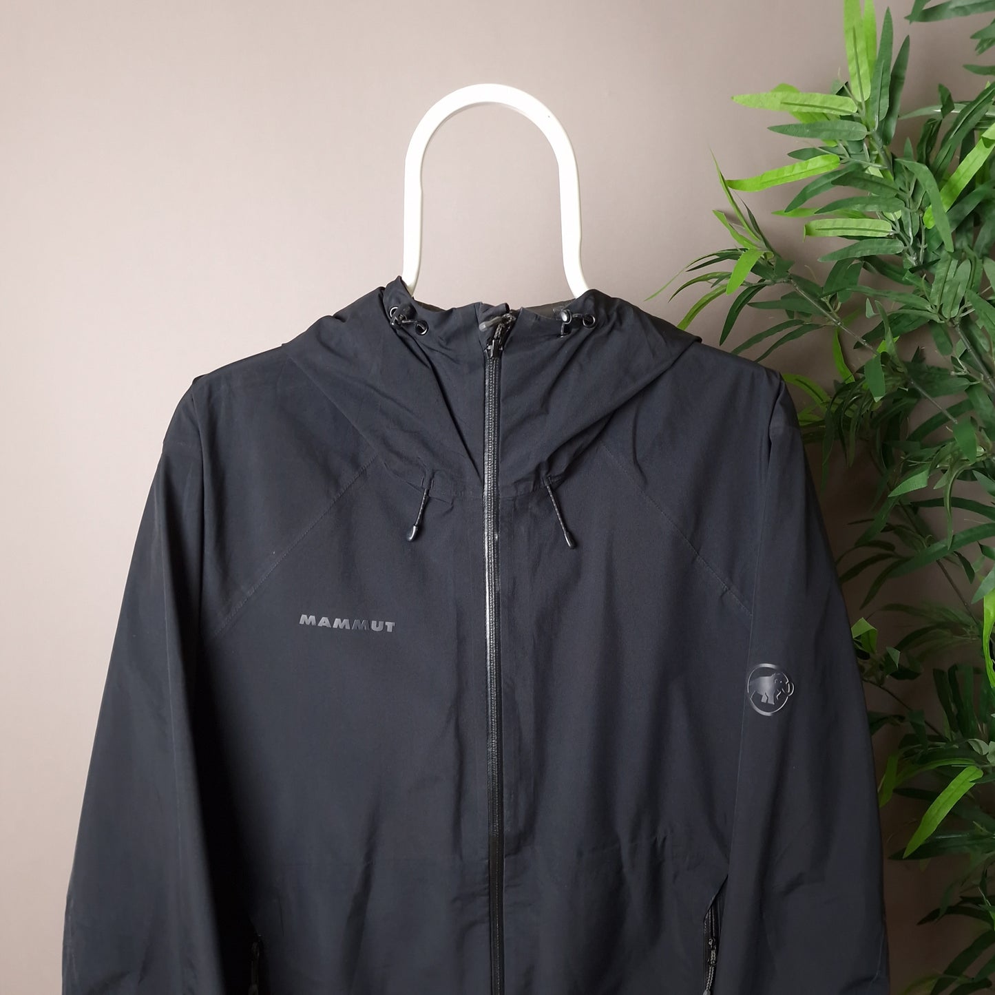 Mammut Convey Tour Gore-tex jacket in black - medium