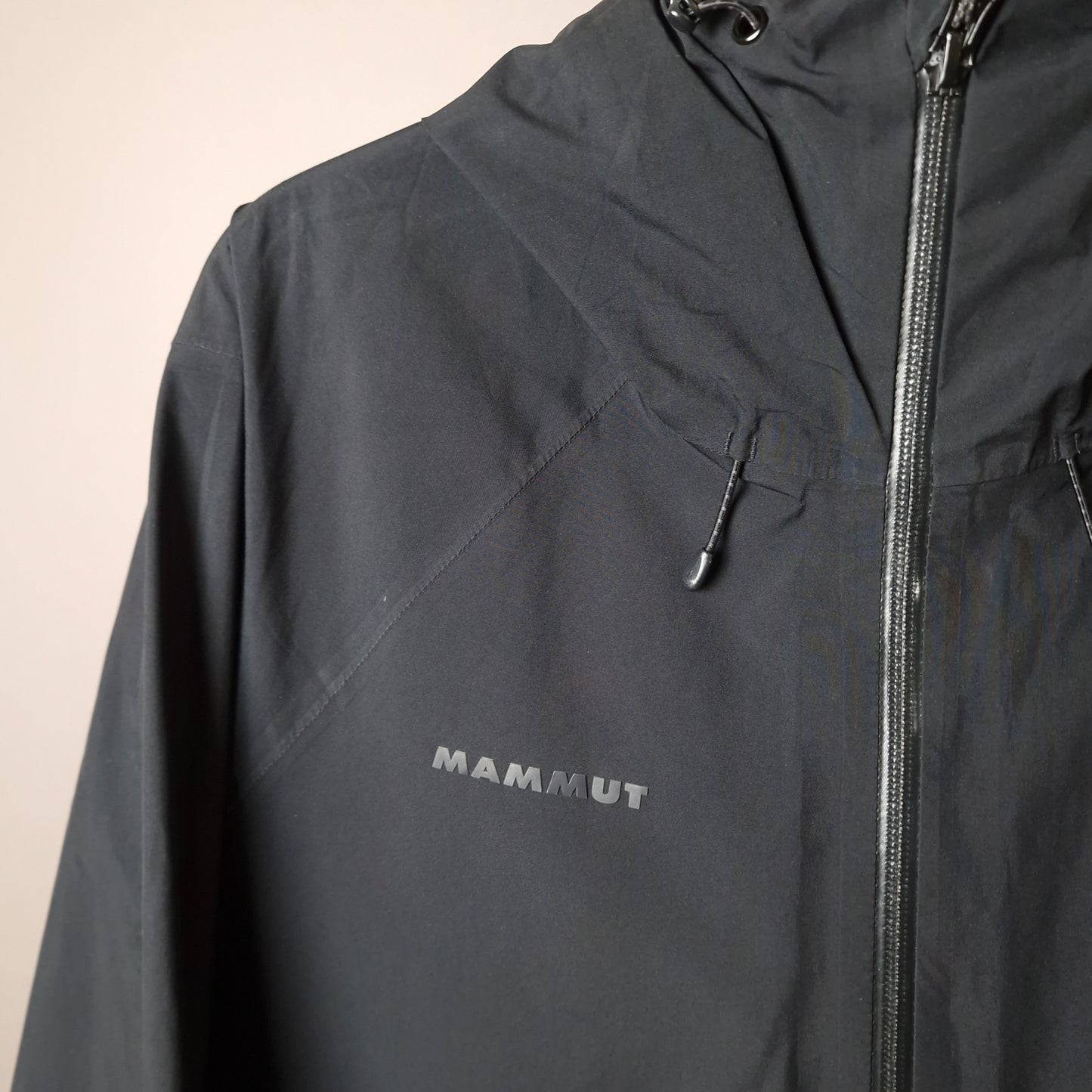 Mammut Convey Tour Gore-tex jacket in black - medium
