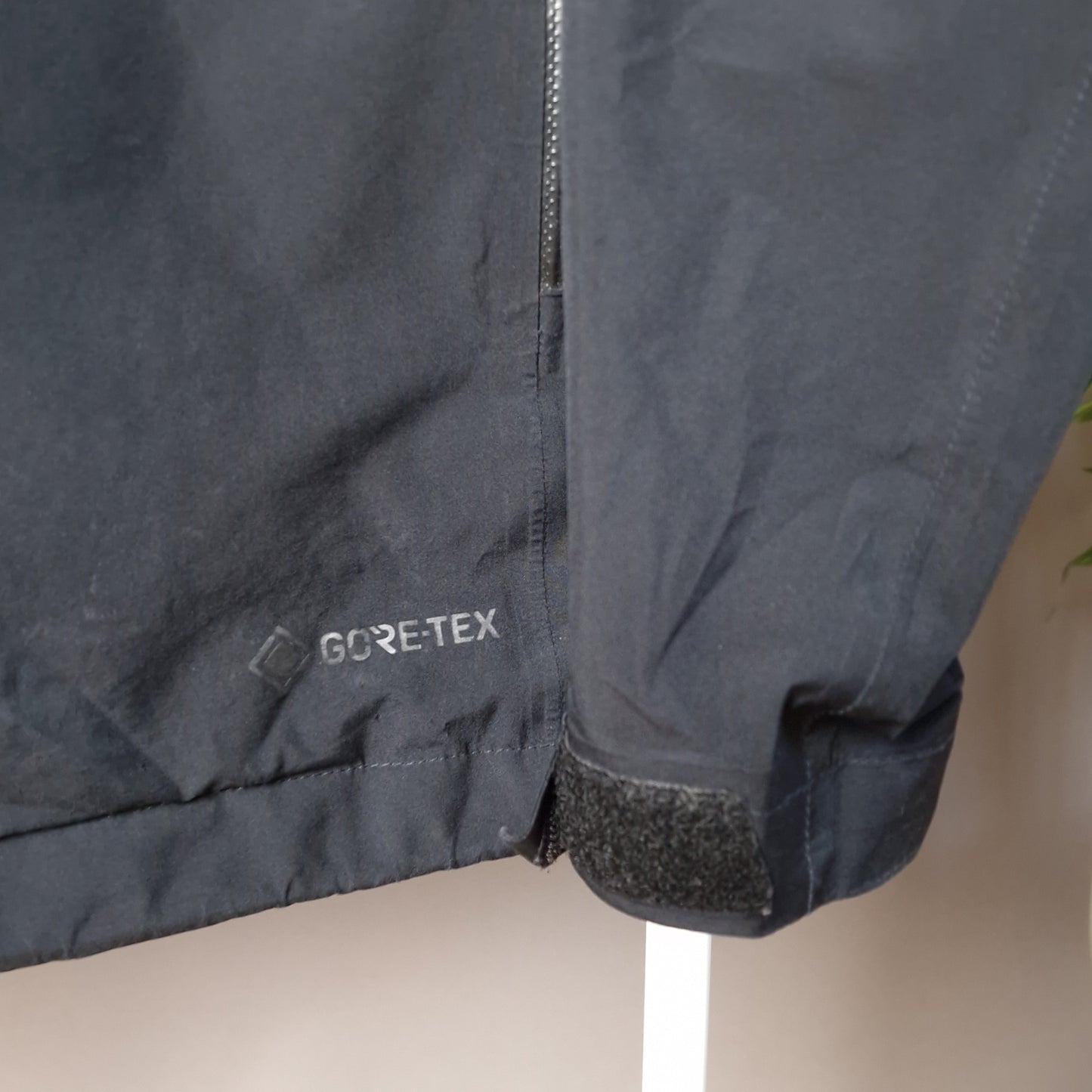 Mammut Convey Tour Gore-tex jacket in black - medium