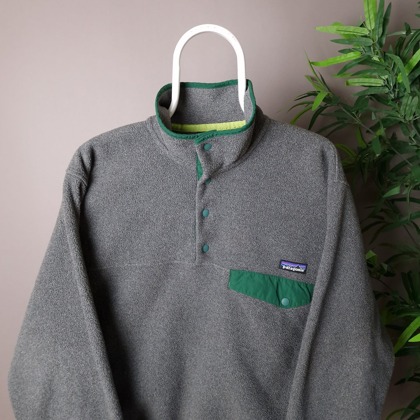 Patagonia synchilla snap t fleece in grey - small/medium