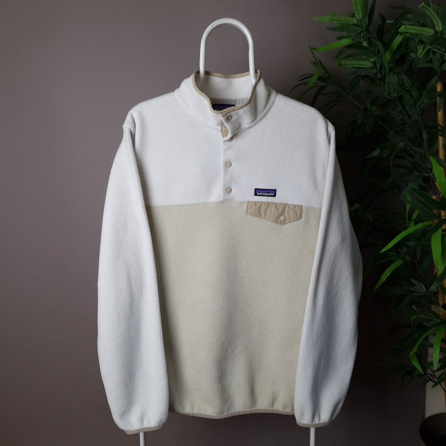 Patagonia synchilla snap t fleece in cream - XL