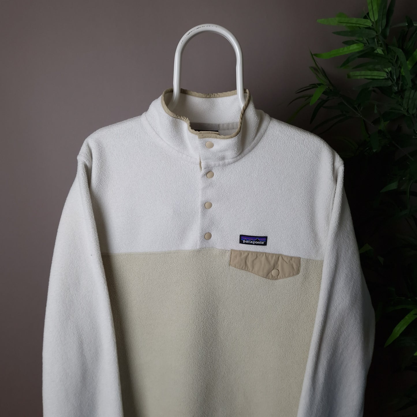 Patagonia synchilla snap t fleece in cream - XL