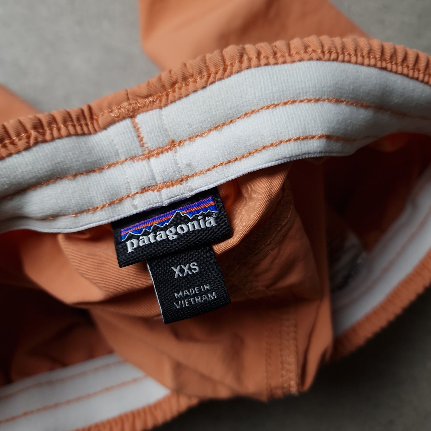 Patagonia baggies shorts in peach - Women's XXS