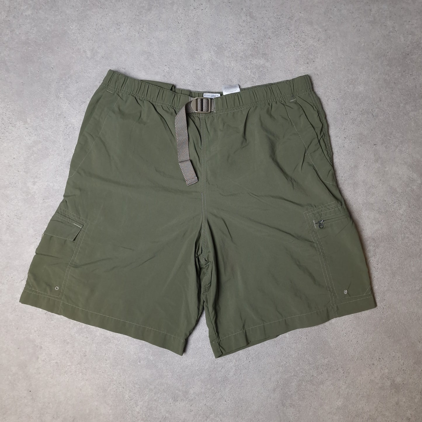Columbia packable shorts with belt in green - M/L