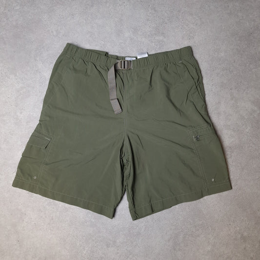 Columbia packable shorts with belt in green - M/L
