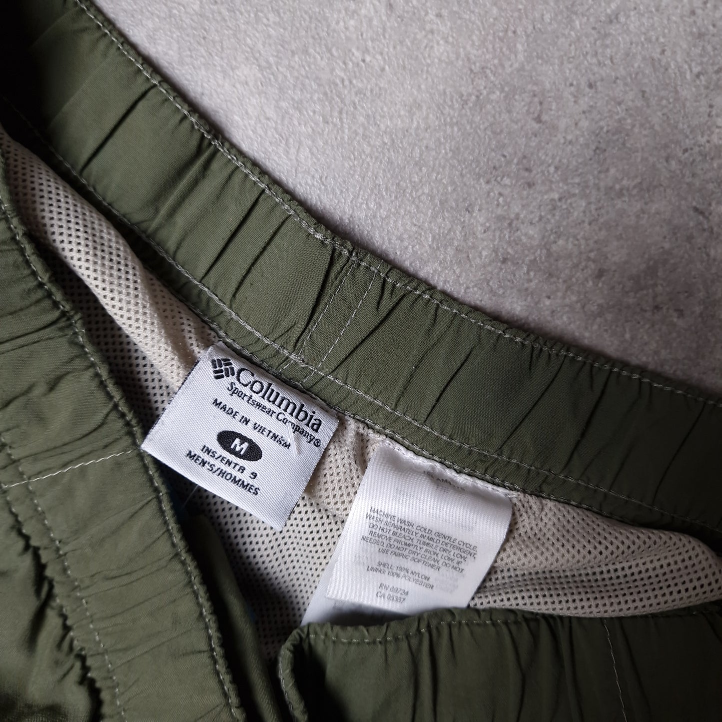 Columbia packable shorts with belt in green - M/L