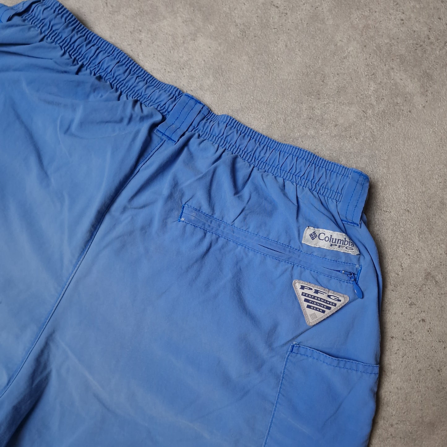 Columbia PFG shorts in blue - small