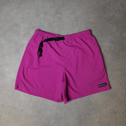 Vintage Columbia shorts in pink - women's medium