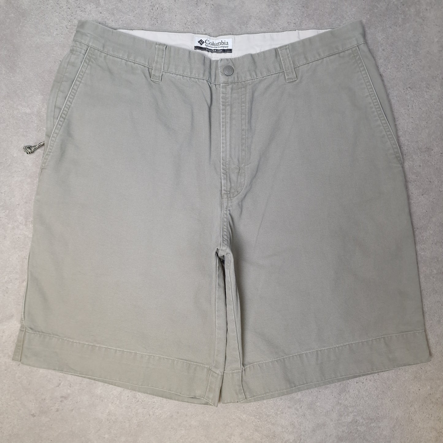 Vintage Columbia carpenter shorts in grey - 36"