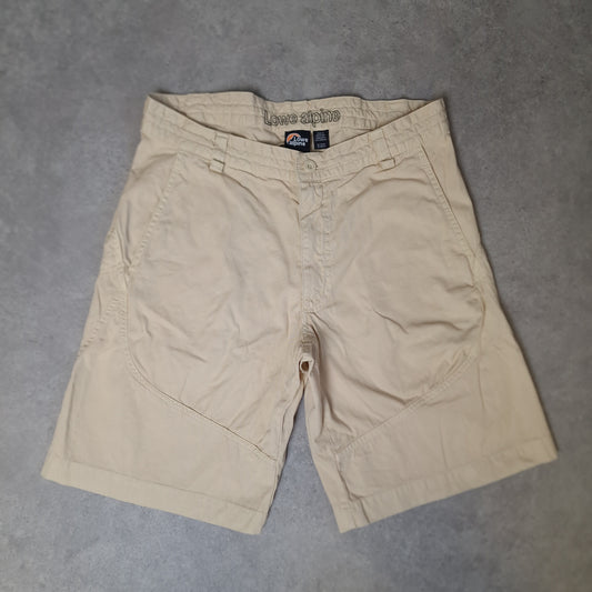Vintage Lowe Alpine baggy shorts in yellow - small