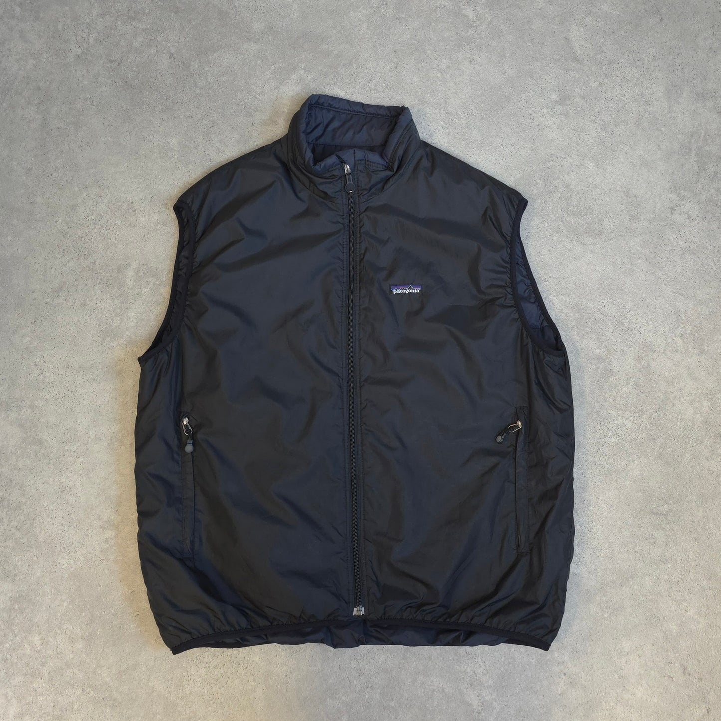 vintage Patagonia puffball vest in black - XL