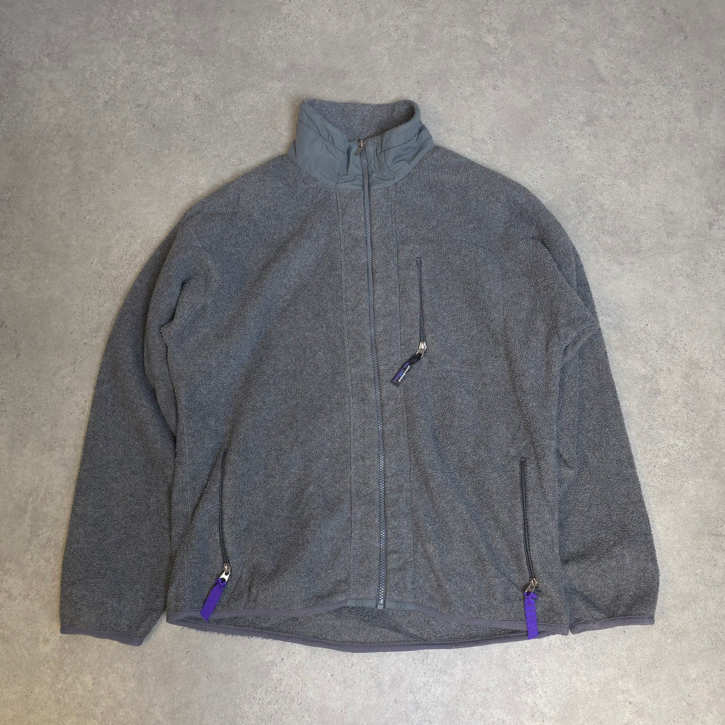 Vintage Patagonia zip up fleece in grey - M/L
