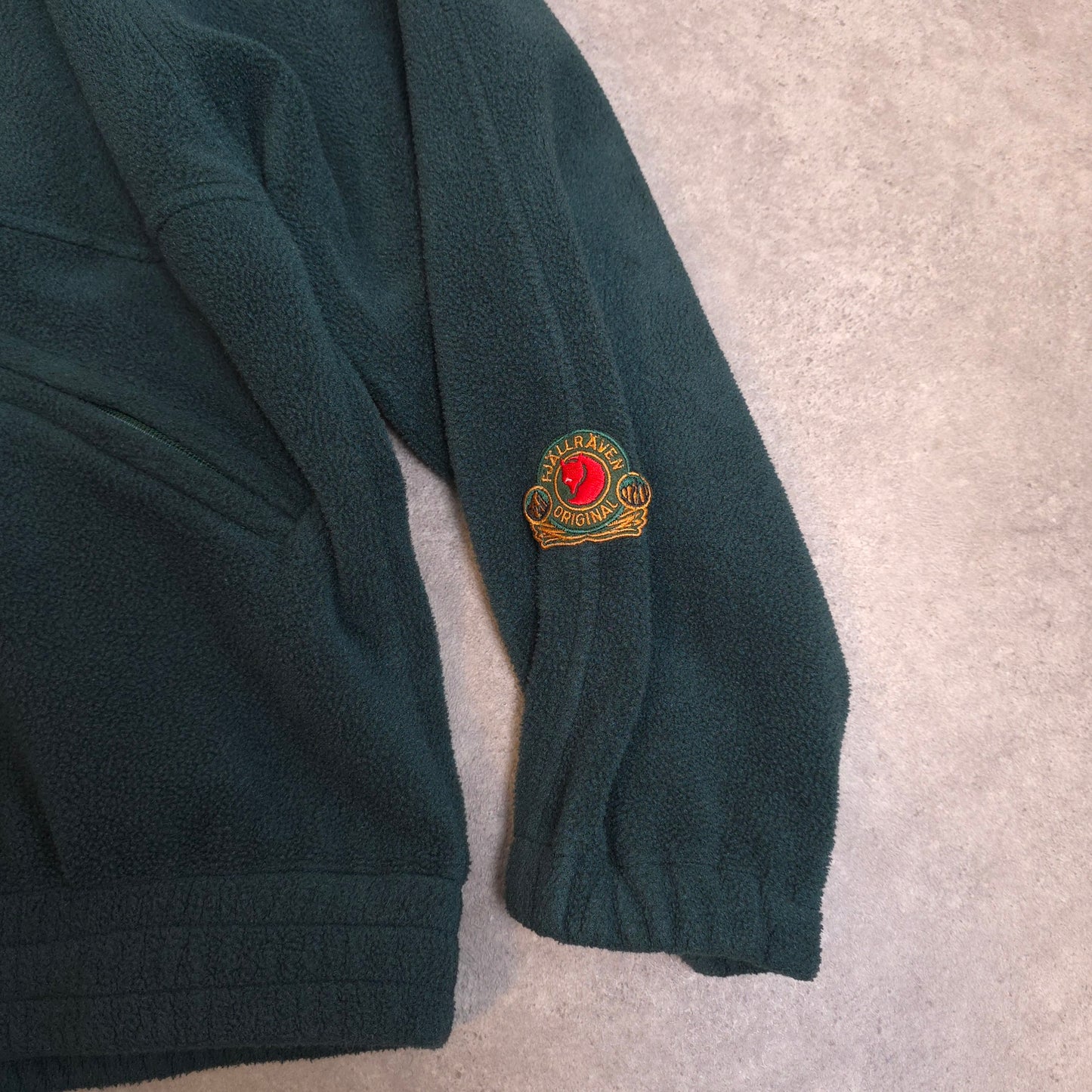 Vintage Fjallraven polartec fleece in green - XL