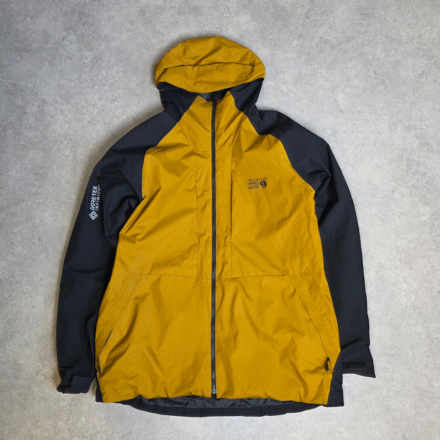Mountain Hardwear gore tex infinum windstopper jacket in black and yellow - XXL
