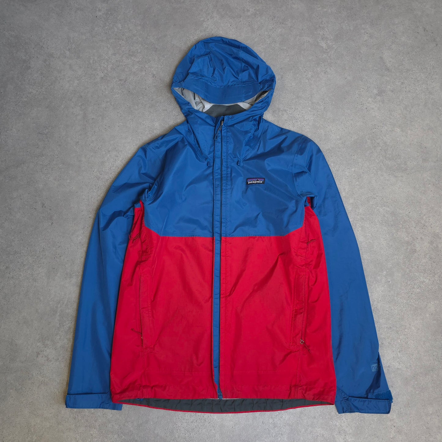 Patagonia torrentshell jacket in red and blue - small