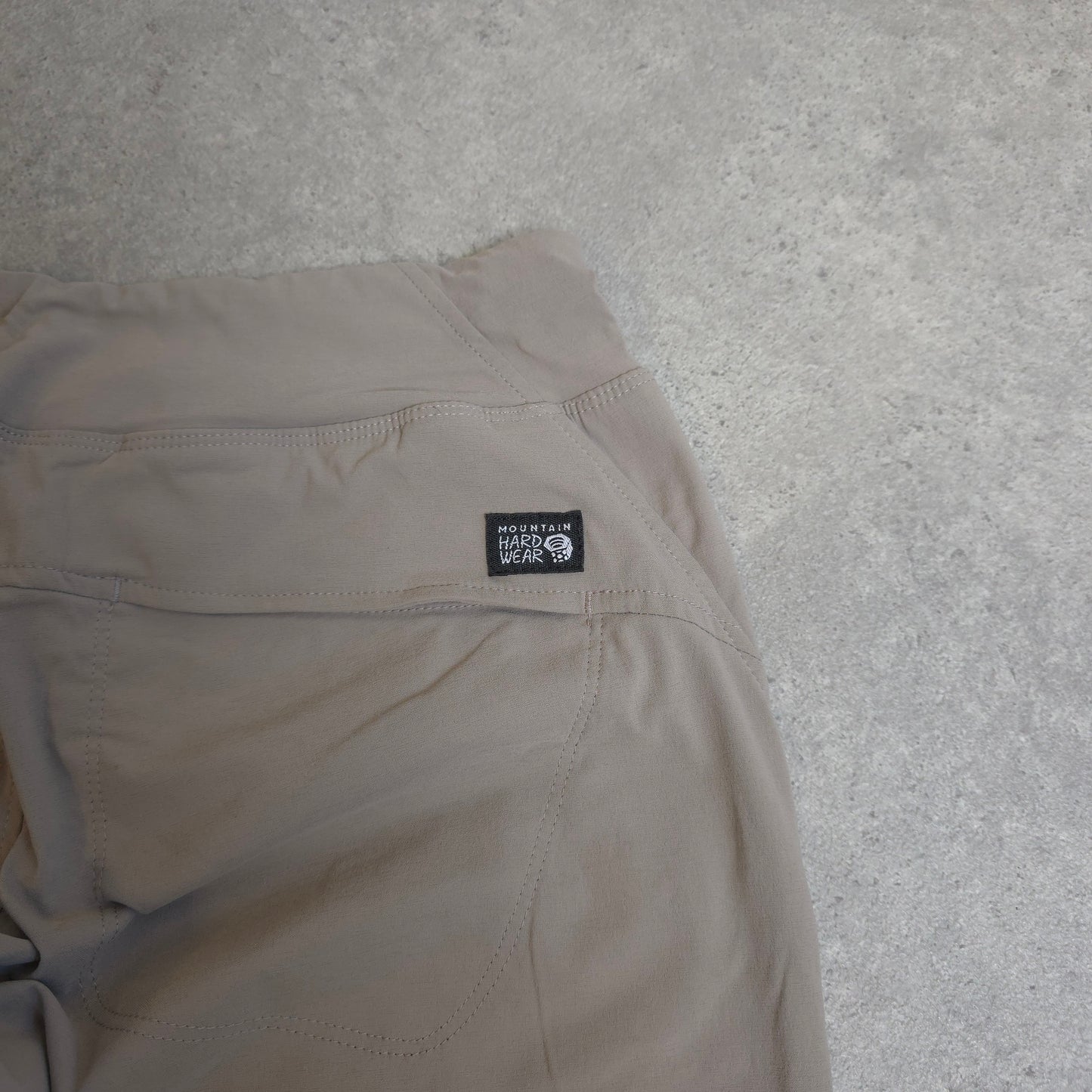 Mountain Hardwear 3/4 length stretch trousers in khaki - women's s/m