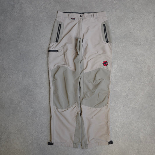 Mammut trousers popper fastening on the cuffs in grey - 32x32