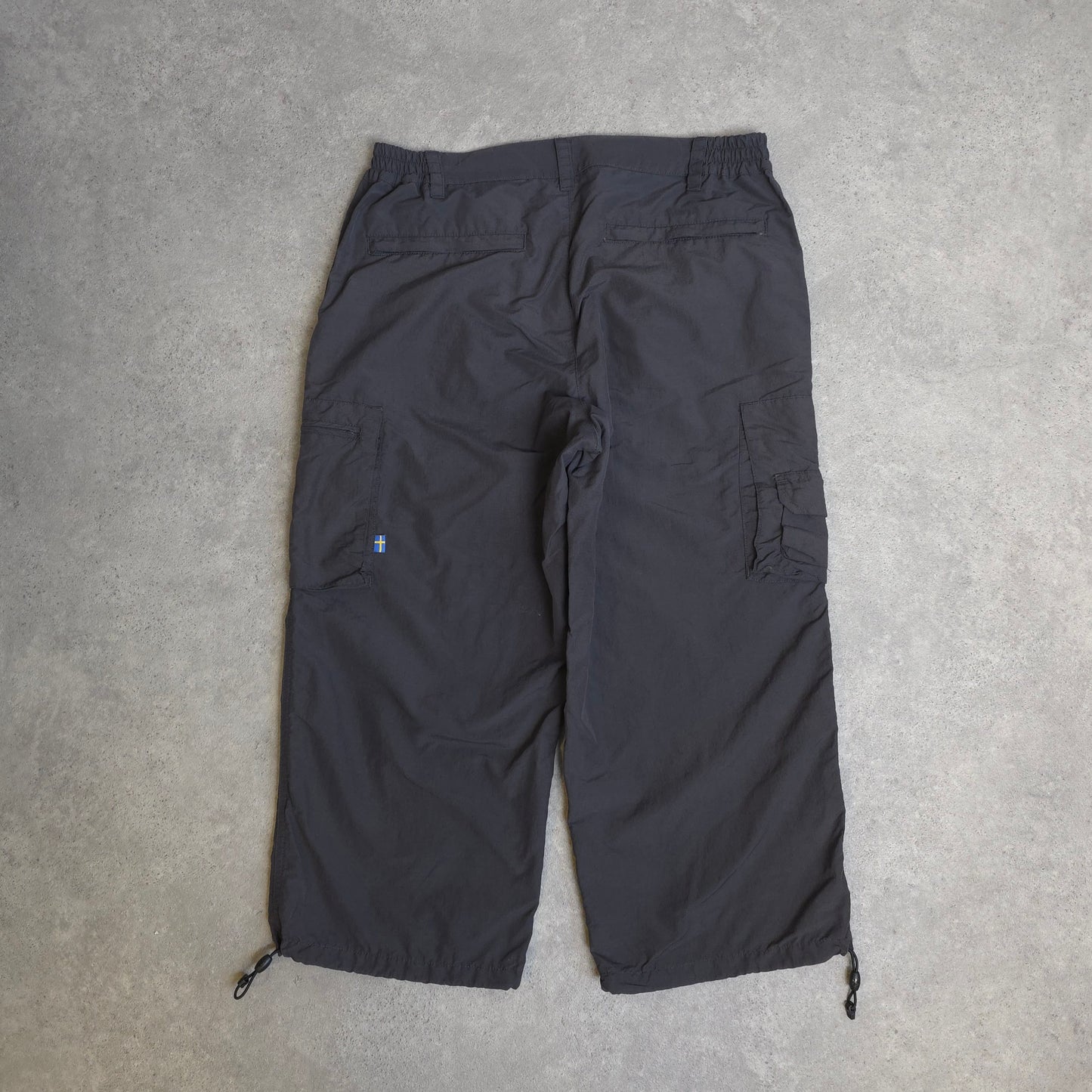 Fjallraven 3/4 length trousers in grey - 34"