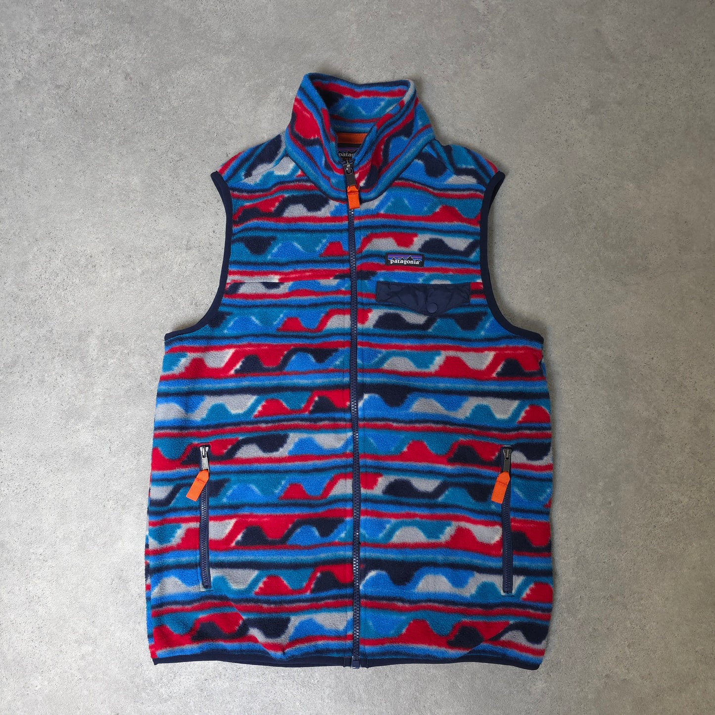 Patagonia Synchilla patterned snap-t gilet in blue/red/grey - small
