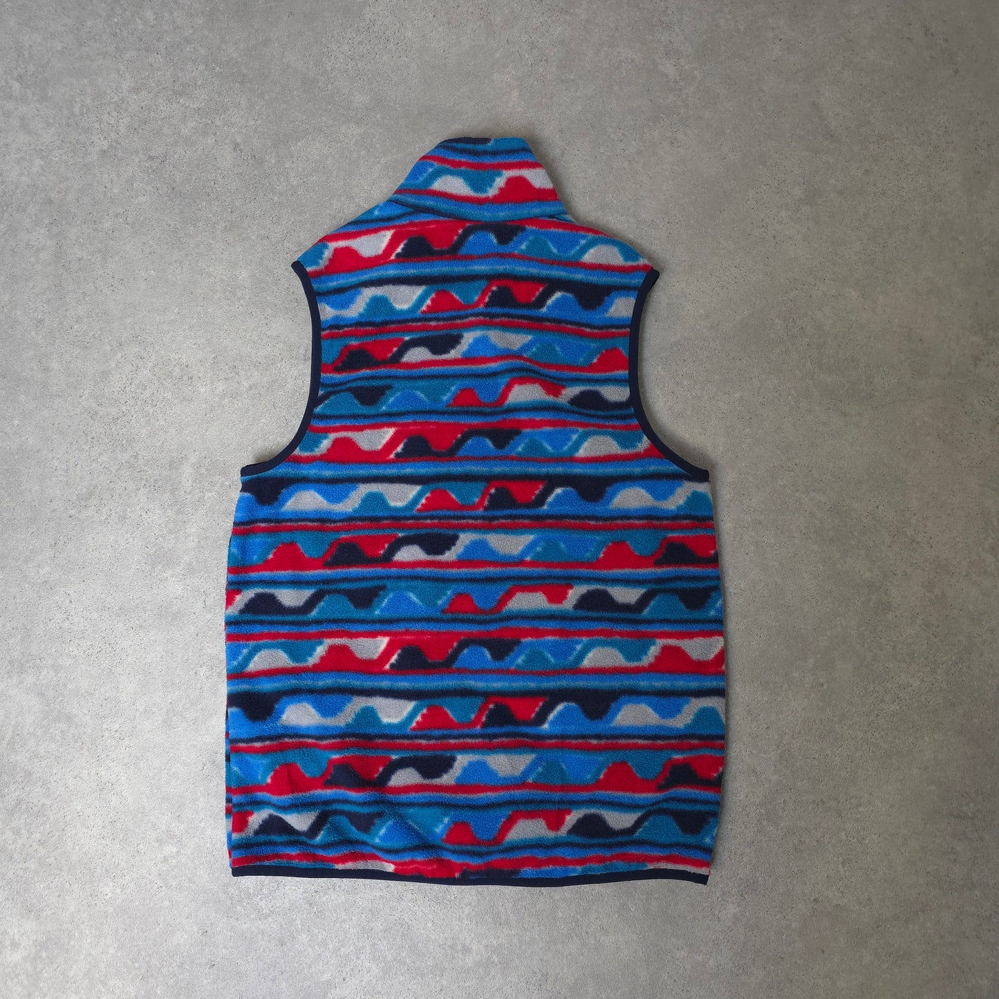 Patagonia Synchilla patterned snap-t gilet in blue/red/grey - small