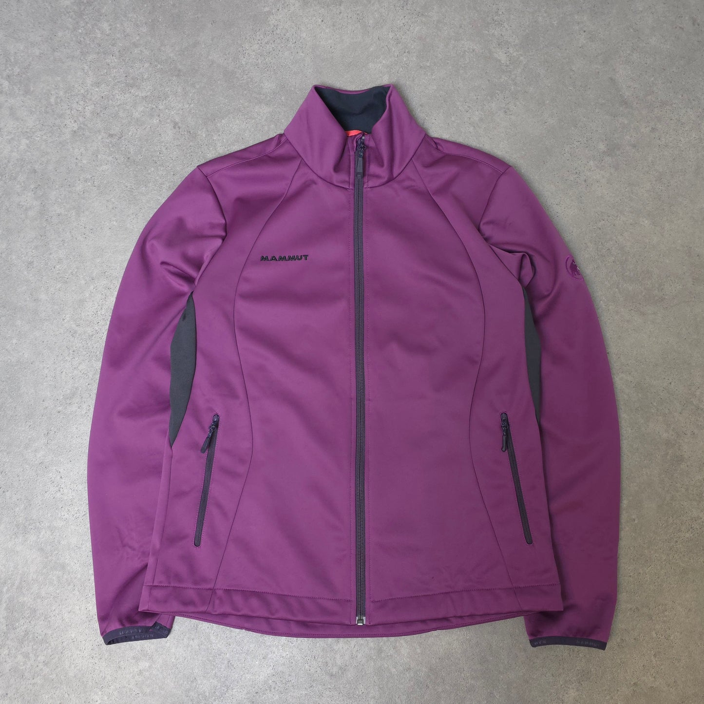 Mammut Women's soft shell jacket in purple - women's large