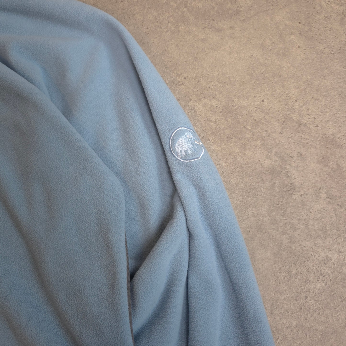 Mammut midlayer fleece in baby blue - women's XL