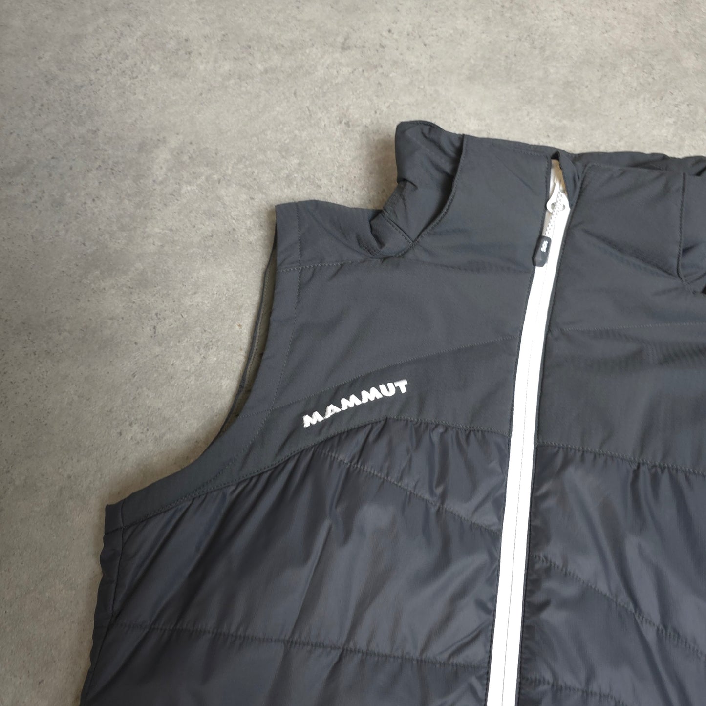 Mammut padded gilet in grey - women's xs