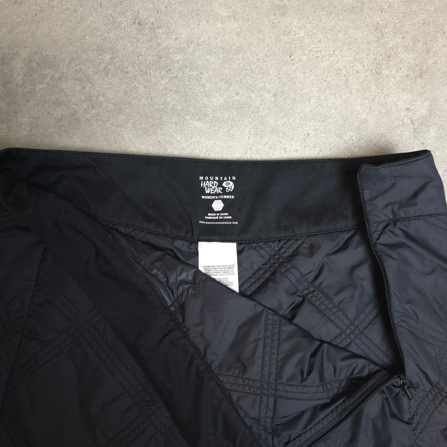Mountain Hardwear padded skirt in black - women's medium