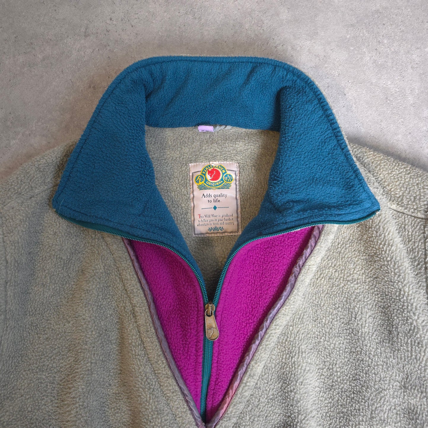 vintage 80s fjallraven thick 1/4 zip fleece in olive green and purple - medium