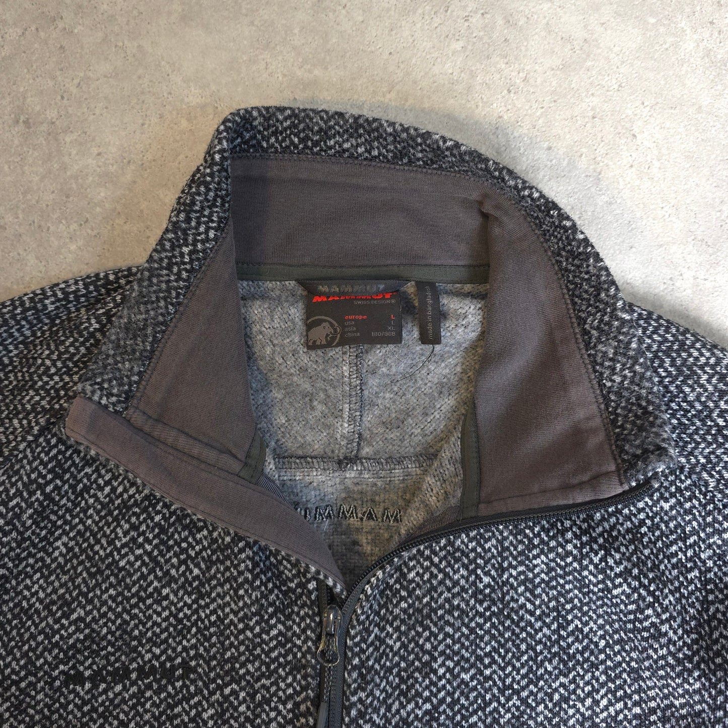 mammut chamuera jacket fleece in black and white - large