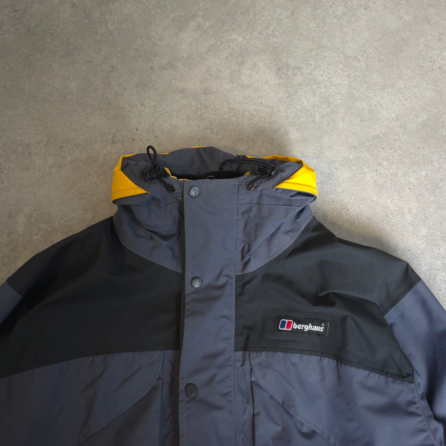 vintage berghaus gore-tex mera peak in grey black and yellow - medium