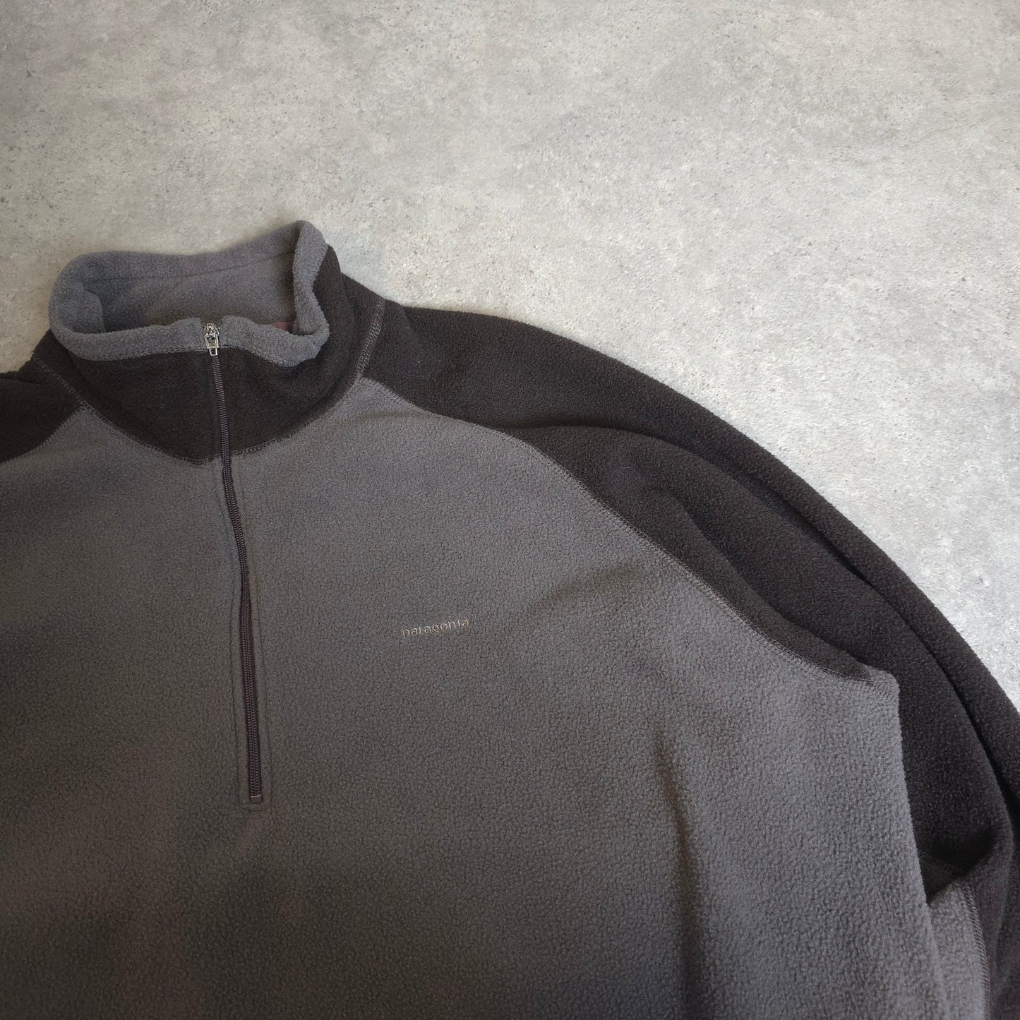 Vintage Patagonia capilene 1/4 zip fleece in brown - medium