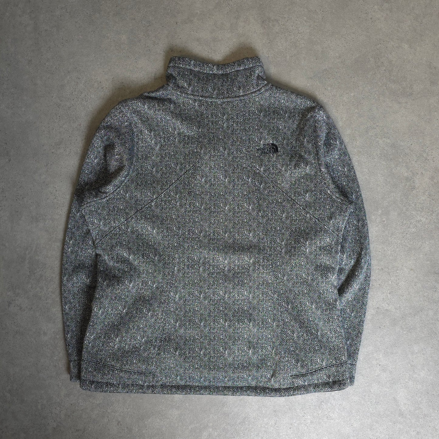 the north face zip up fleece in black and white - women's XL