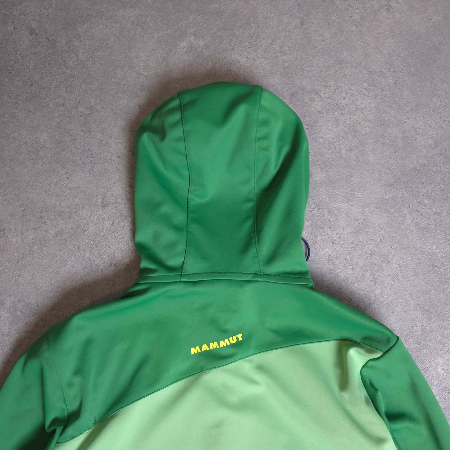 Mammut soft shell windstopper jacket in green - women's XS