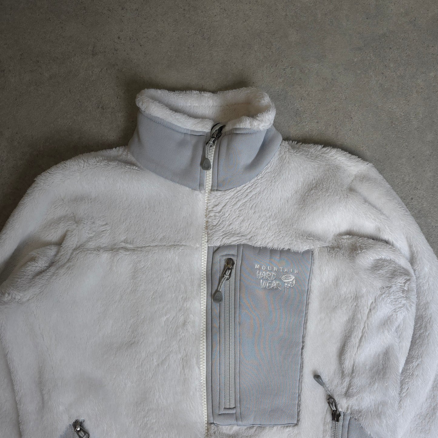 Mountain Hardwear fluffy fleece in white and grey - women's small