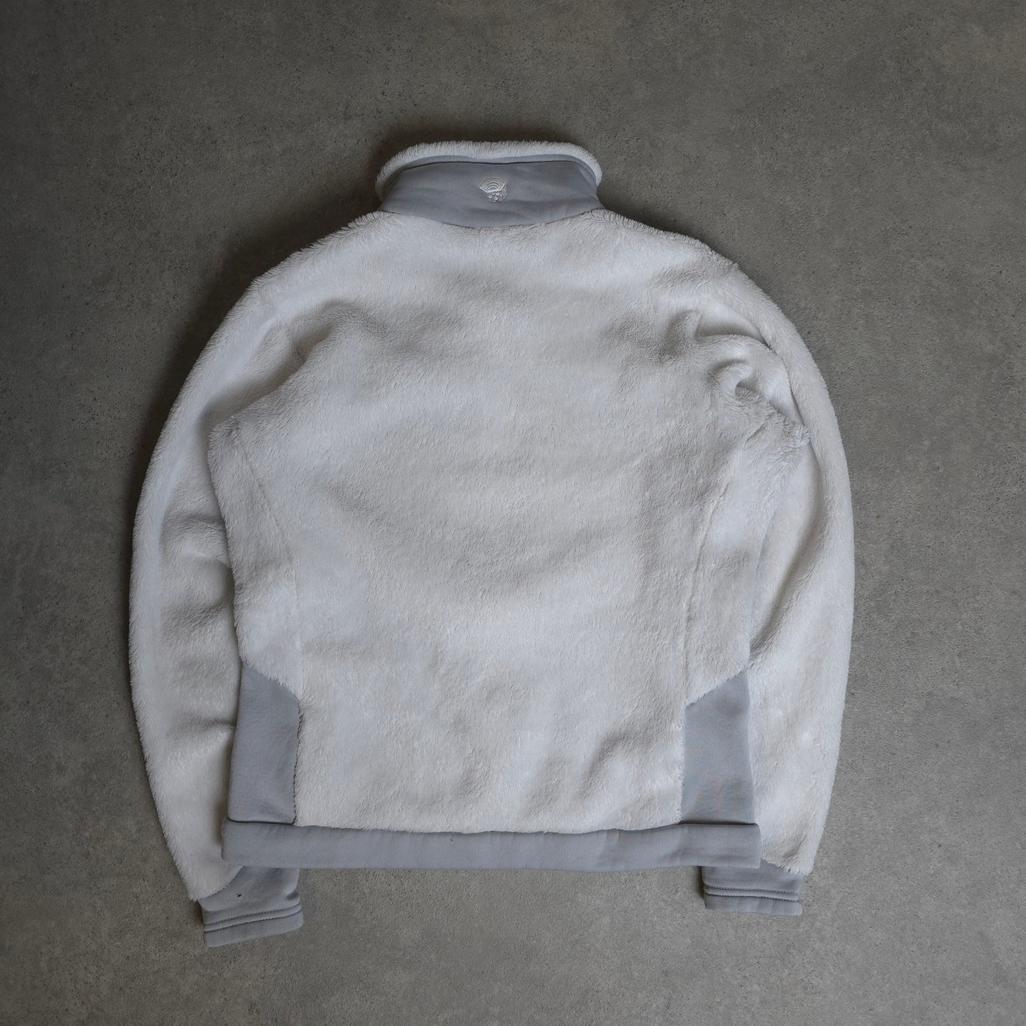 Mountain Hardwear fluffy fleece in white and grey - women's small