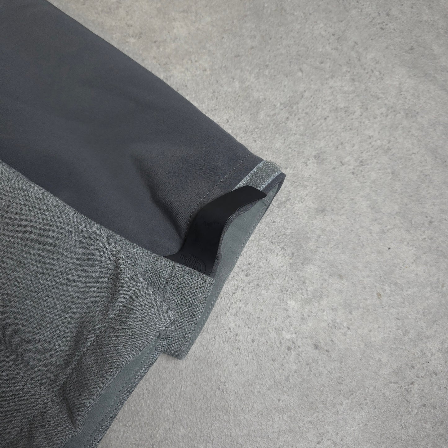 The north face soft shell jacket in grey and orange - XL