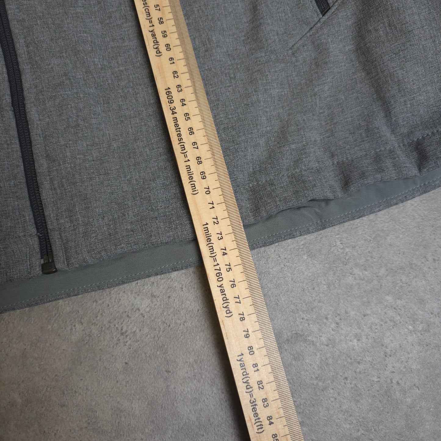 The north face soft shell jacket in grey and orange - XL