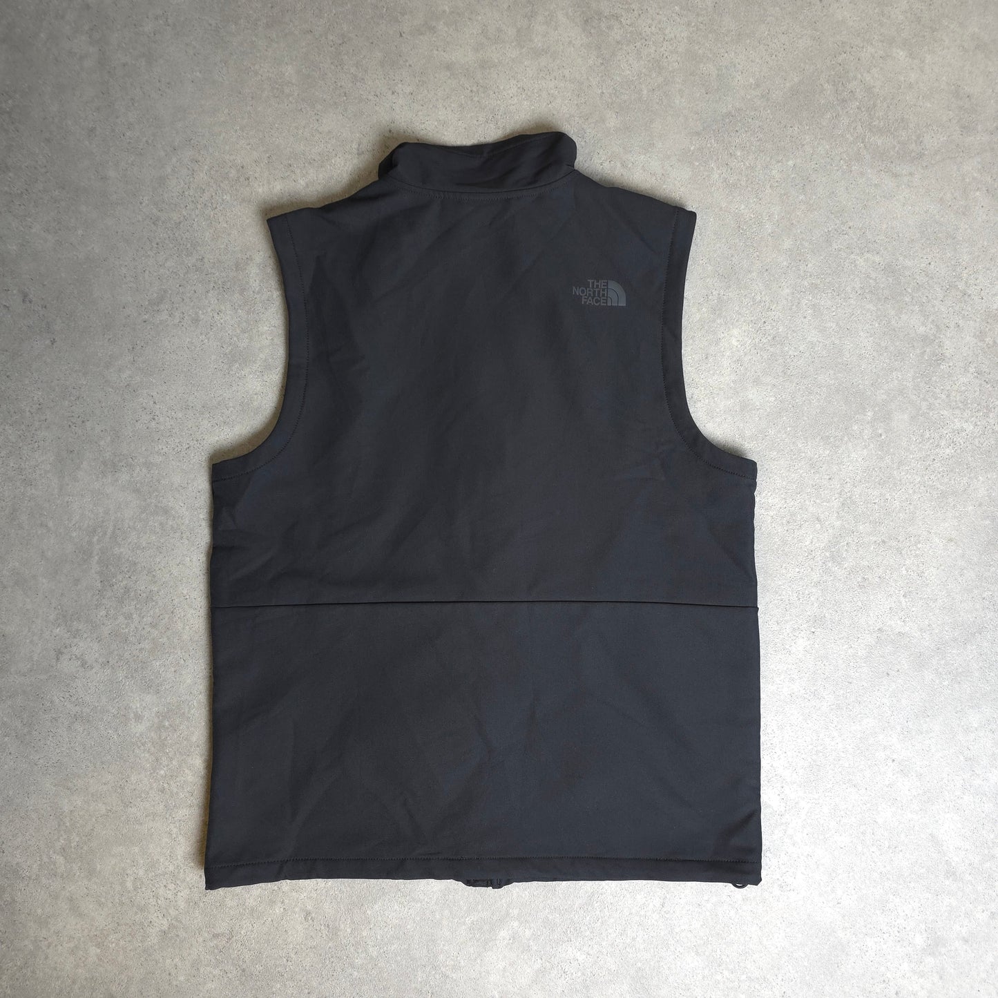 The north face windwall gilet in black - medium