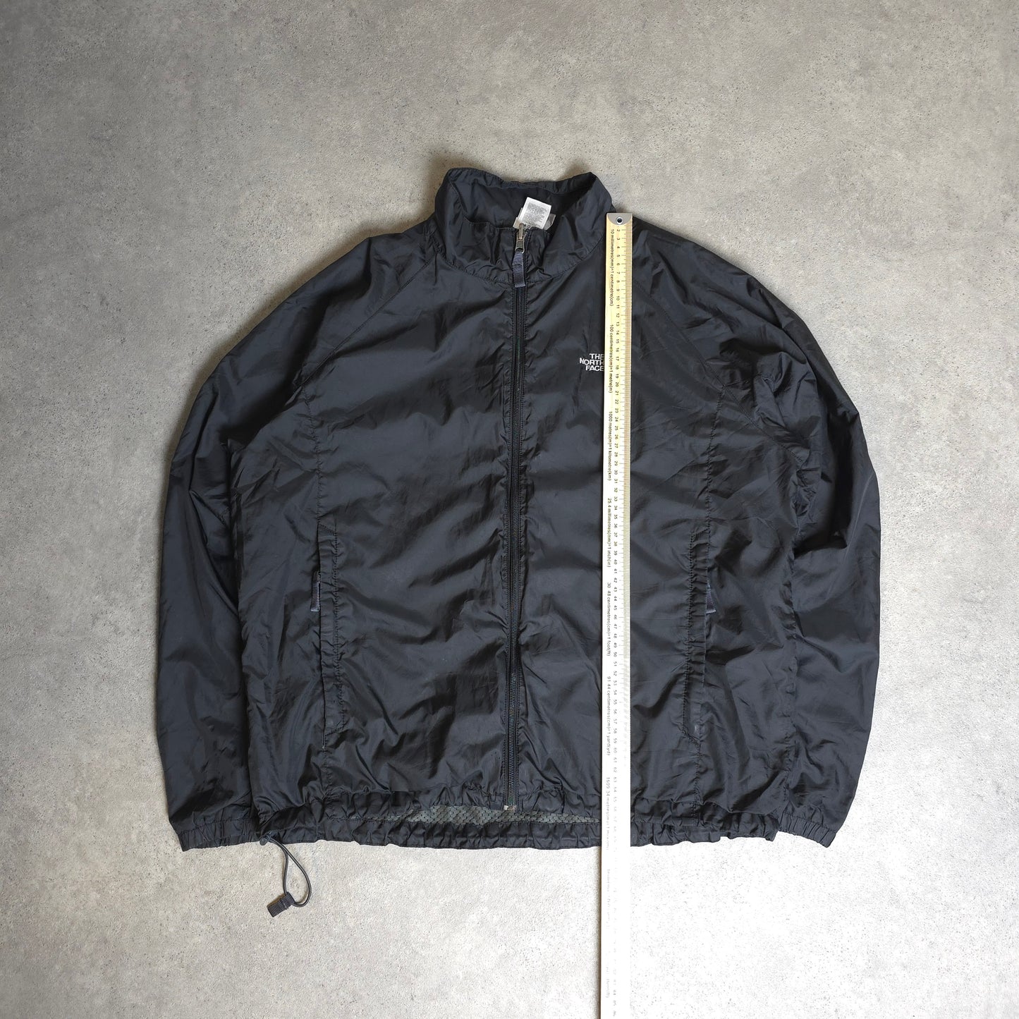 The north face windbreaker jacket in black - XL