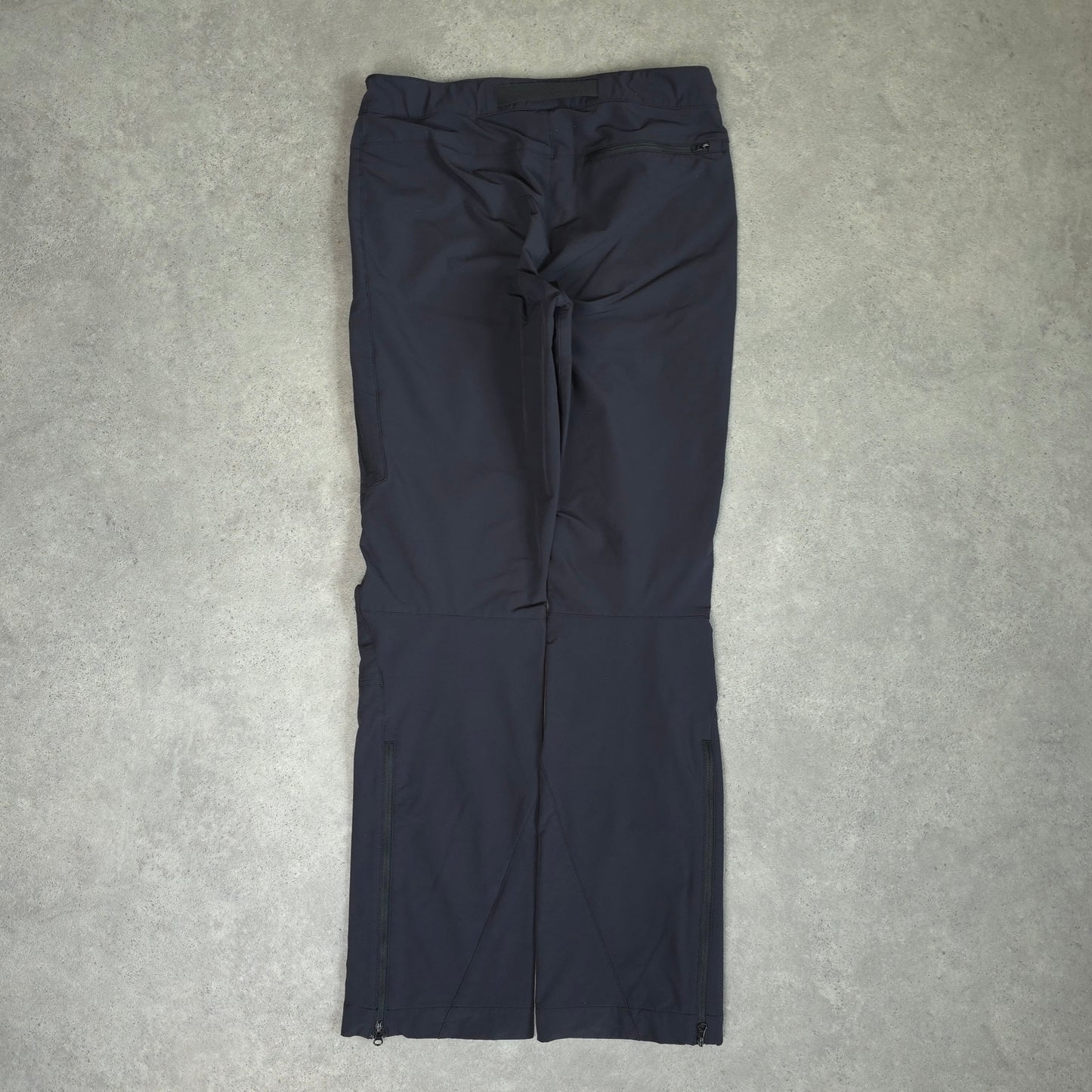 mountain hardwear ibex mountain pant in black - 30-32x32