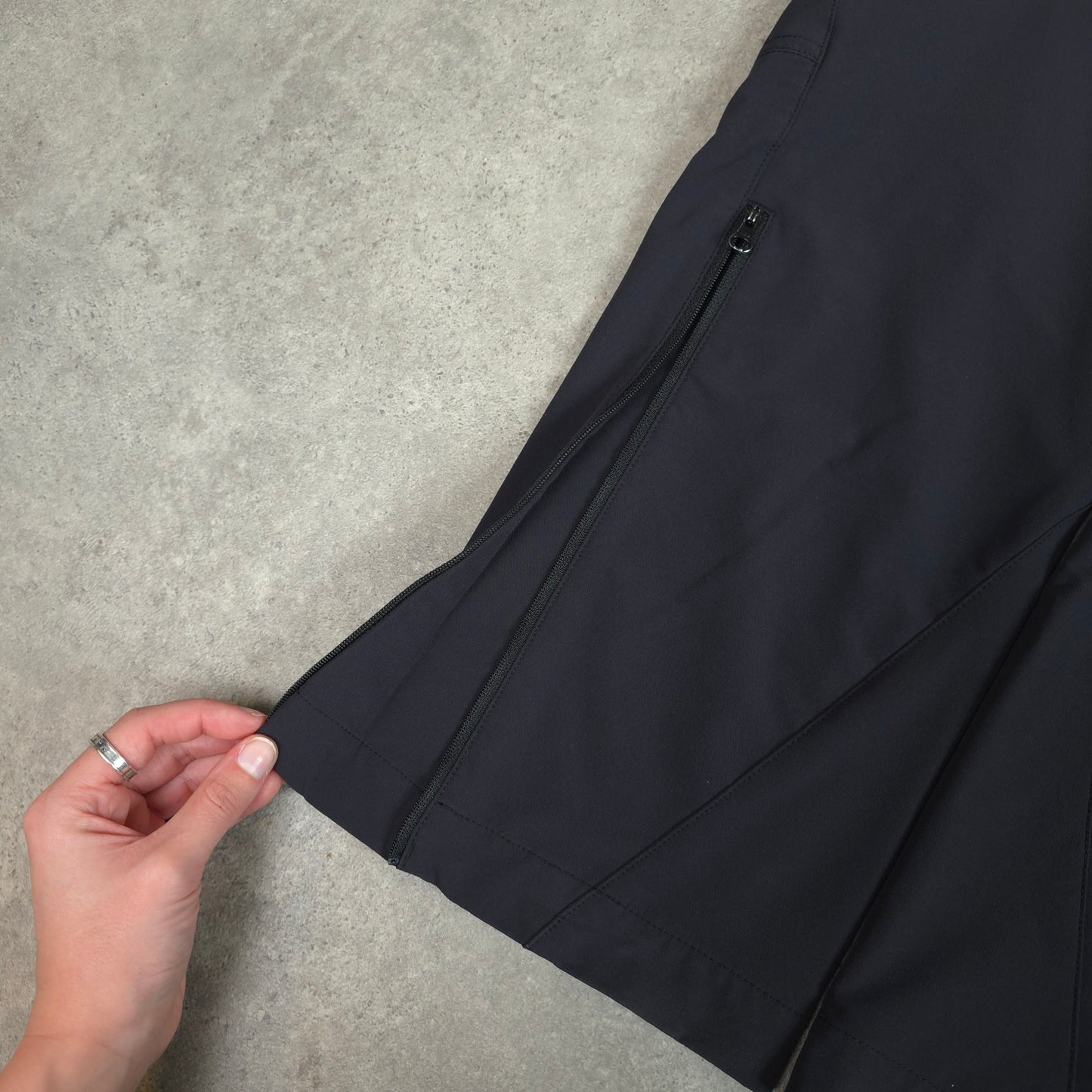mountain hardwear ibex mountain pant in black - 30-32x32