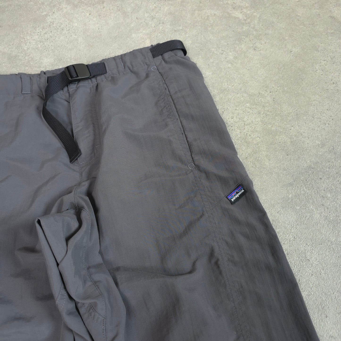 Patagonia walking trousers in grey - 30x30
