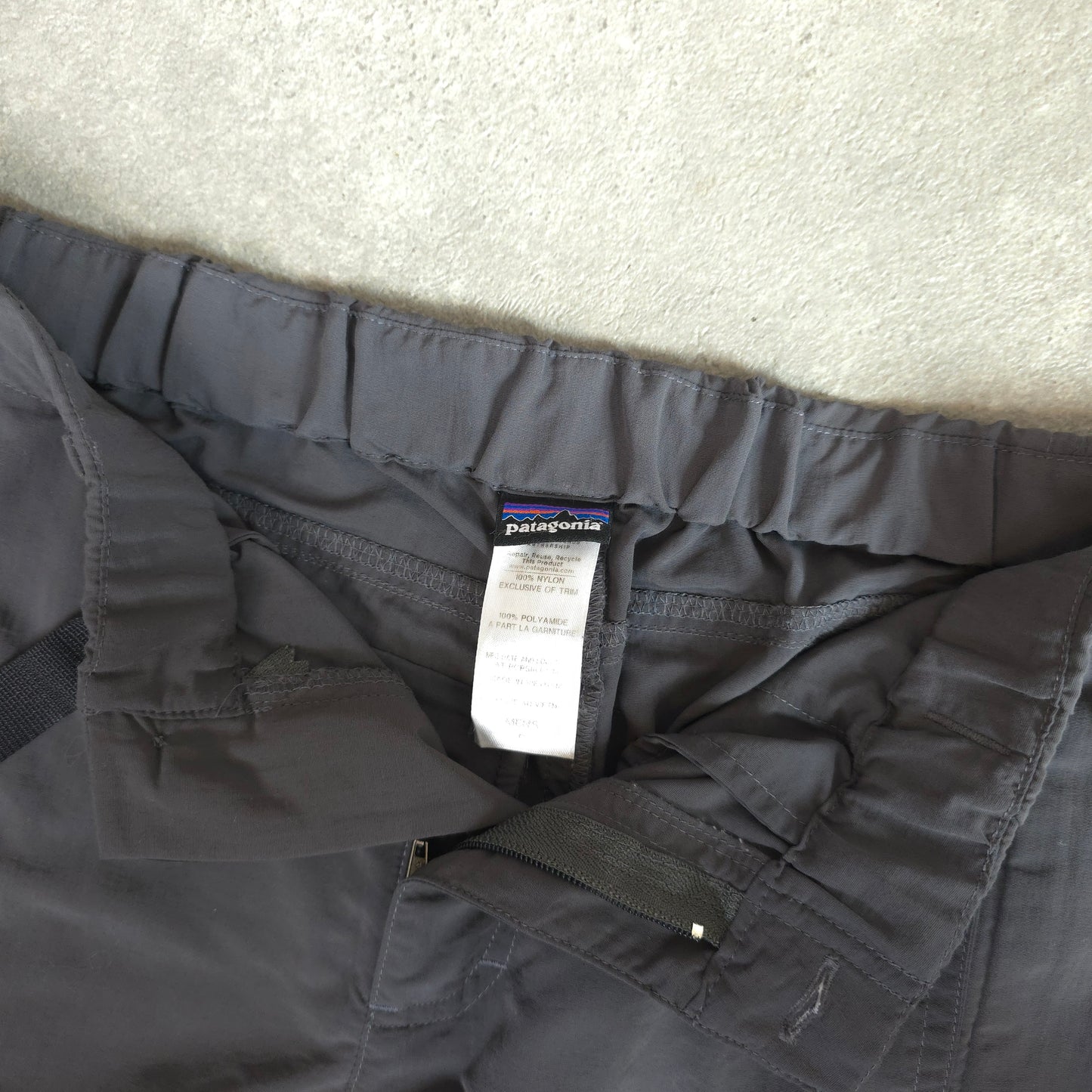 Patagonia walking trousers in grey - 30x30