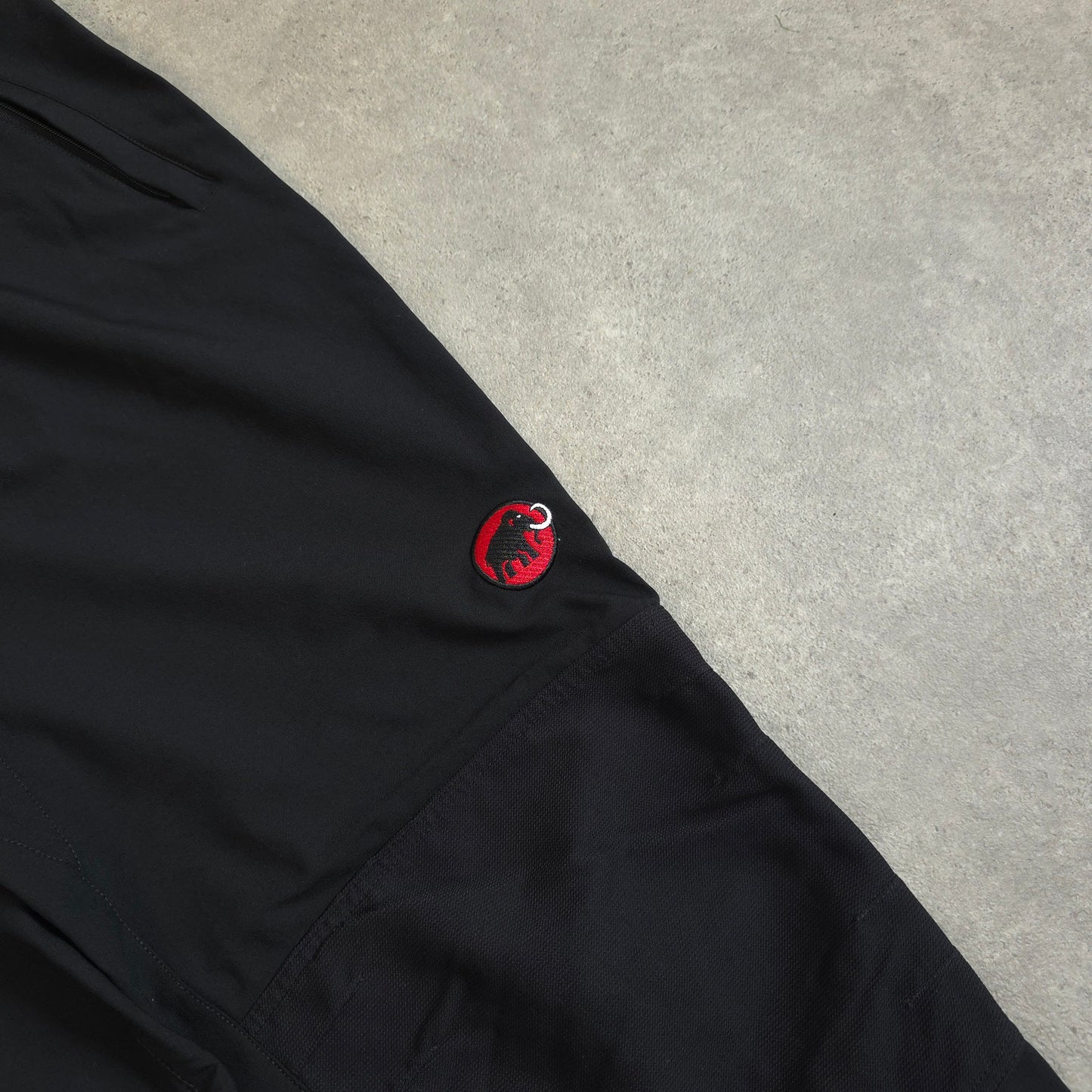Mammut dry skin schoeller trousers in black - 32x34